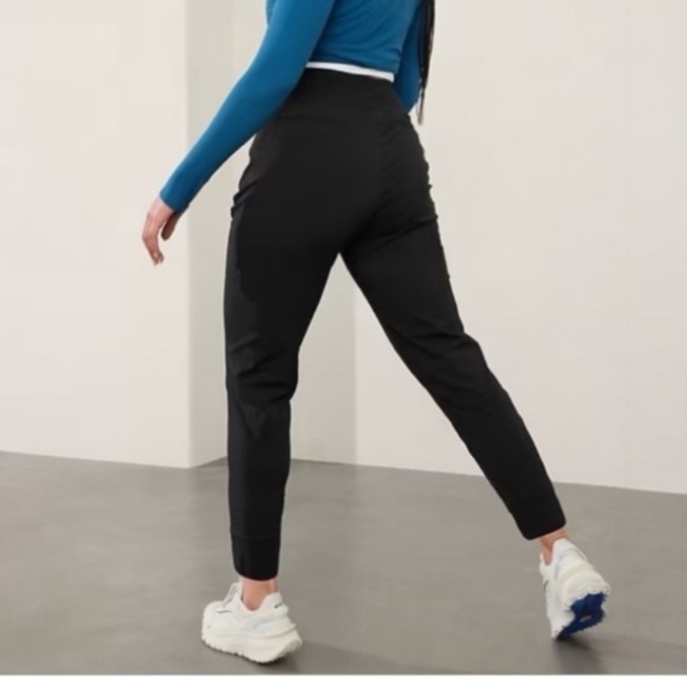 Athleta Trekkie North High Rise Jogger 2A (KK13404) - Picture 4 of 5